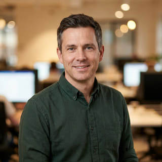 Daniel Carter, aangeduid als Chief Technology Officer bij Sterk Rendhof, headshot